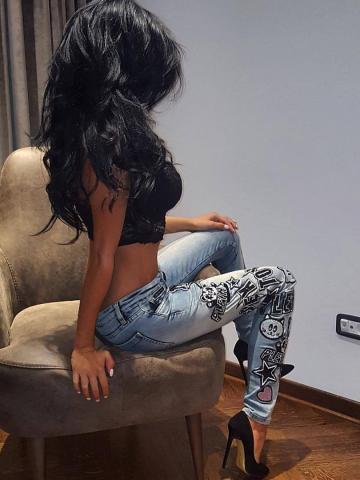 Зарифа Фитнес Брюнетка фото 3